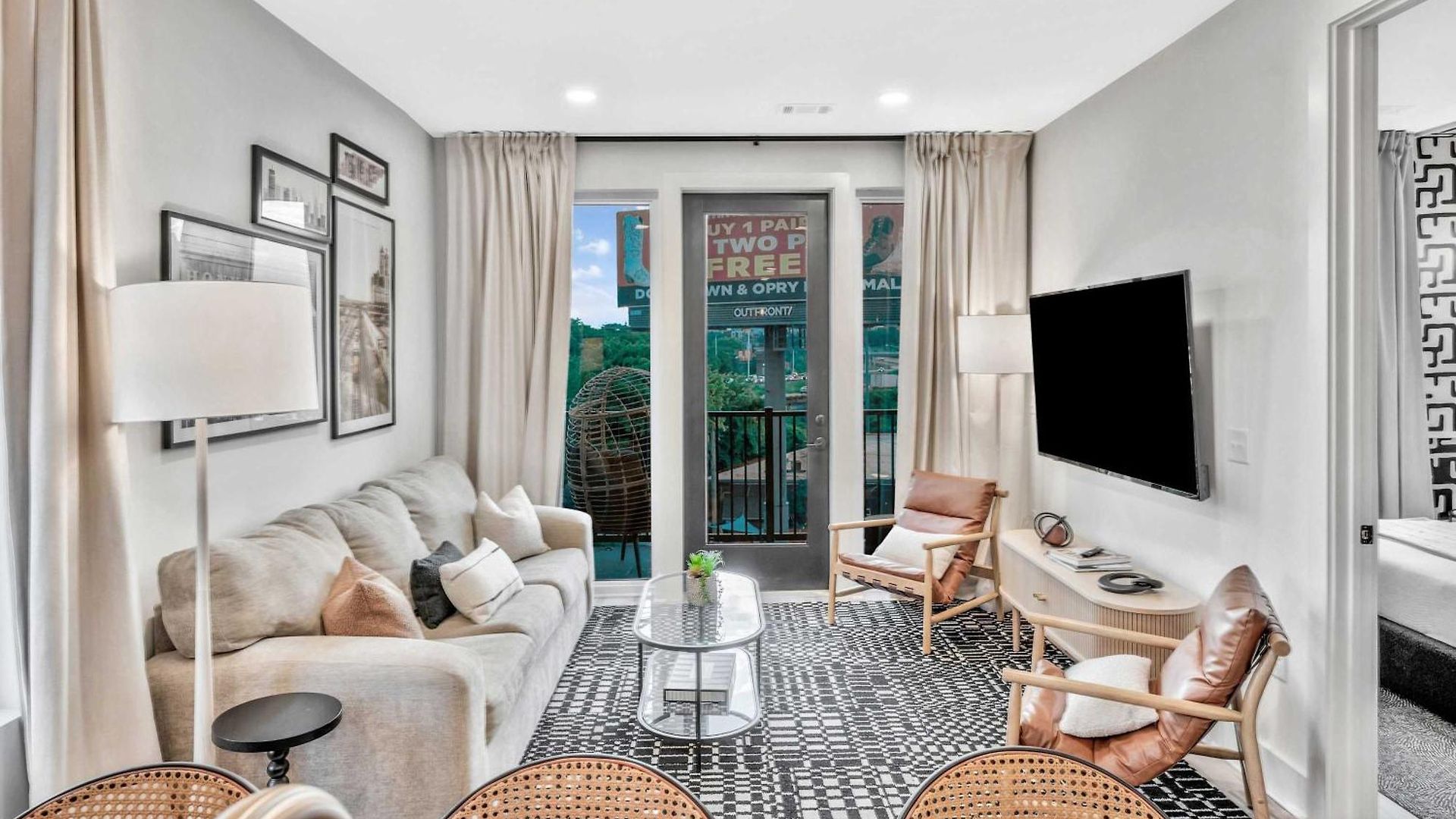 Apartment Penthouse View Flat Modern Design With Balcony *