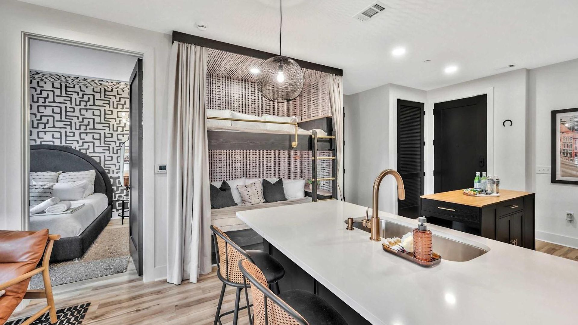 Apartment Penthouse View Flat Modern Design With Balcony Nashville