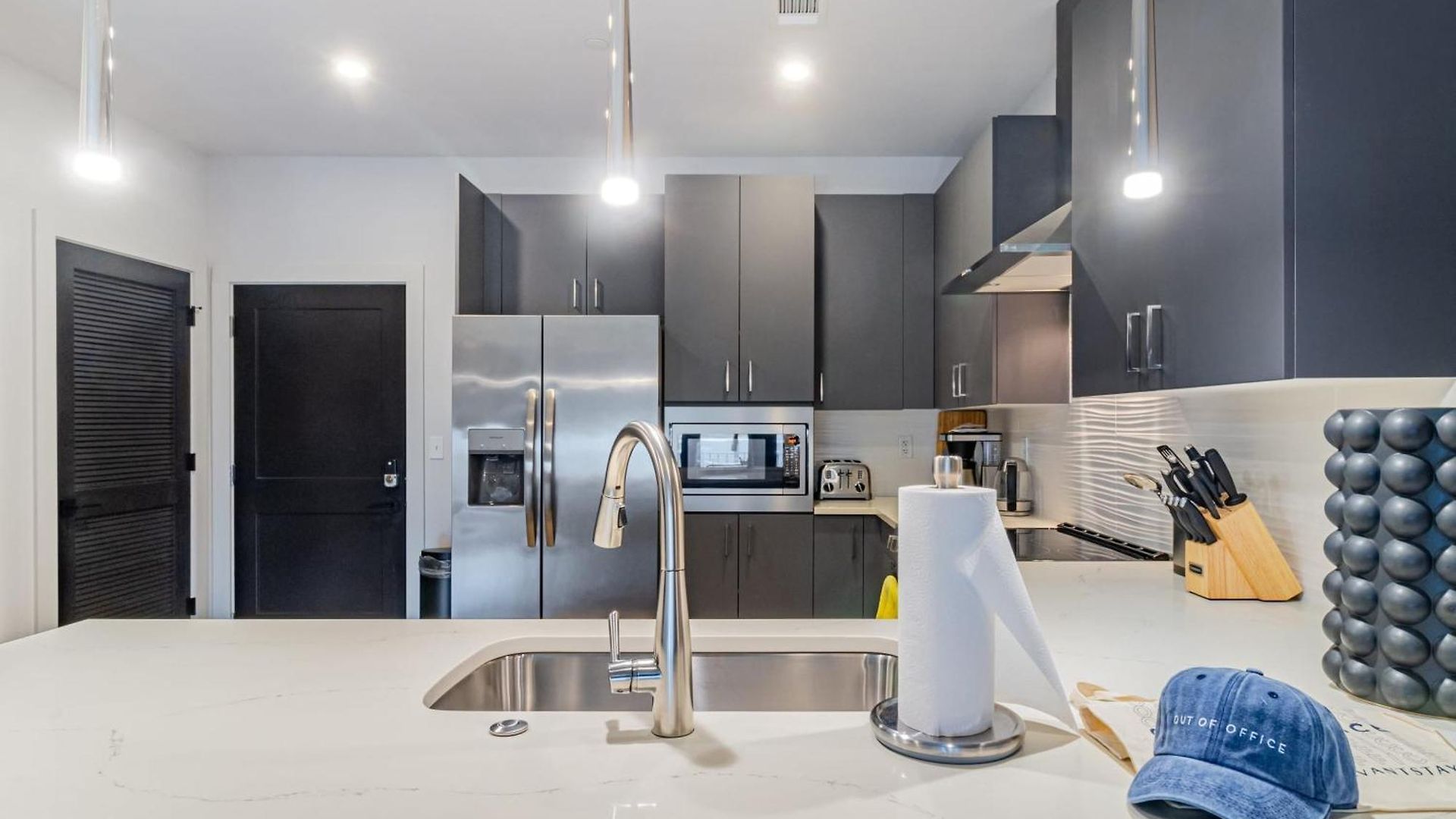 The Odyssey By Avantstay Apartment