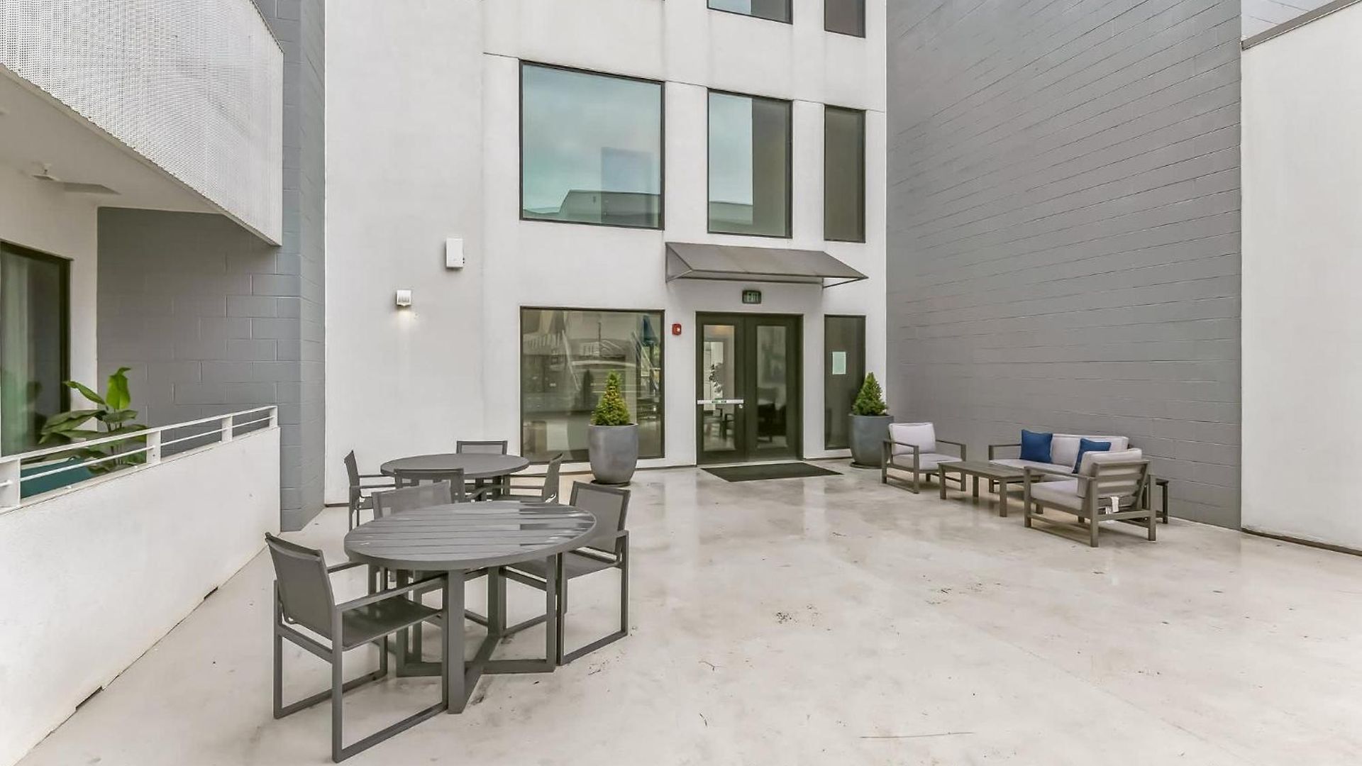 Holiday home Chic For 8 In Desirable Gulch Neighborhood *