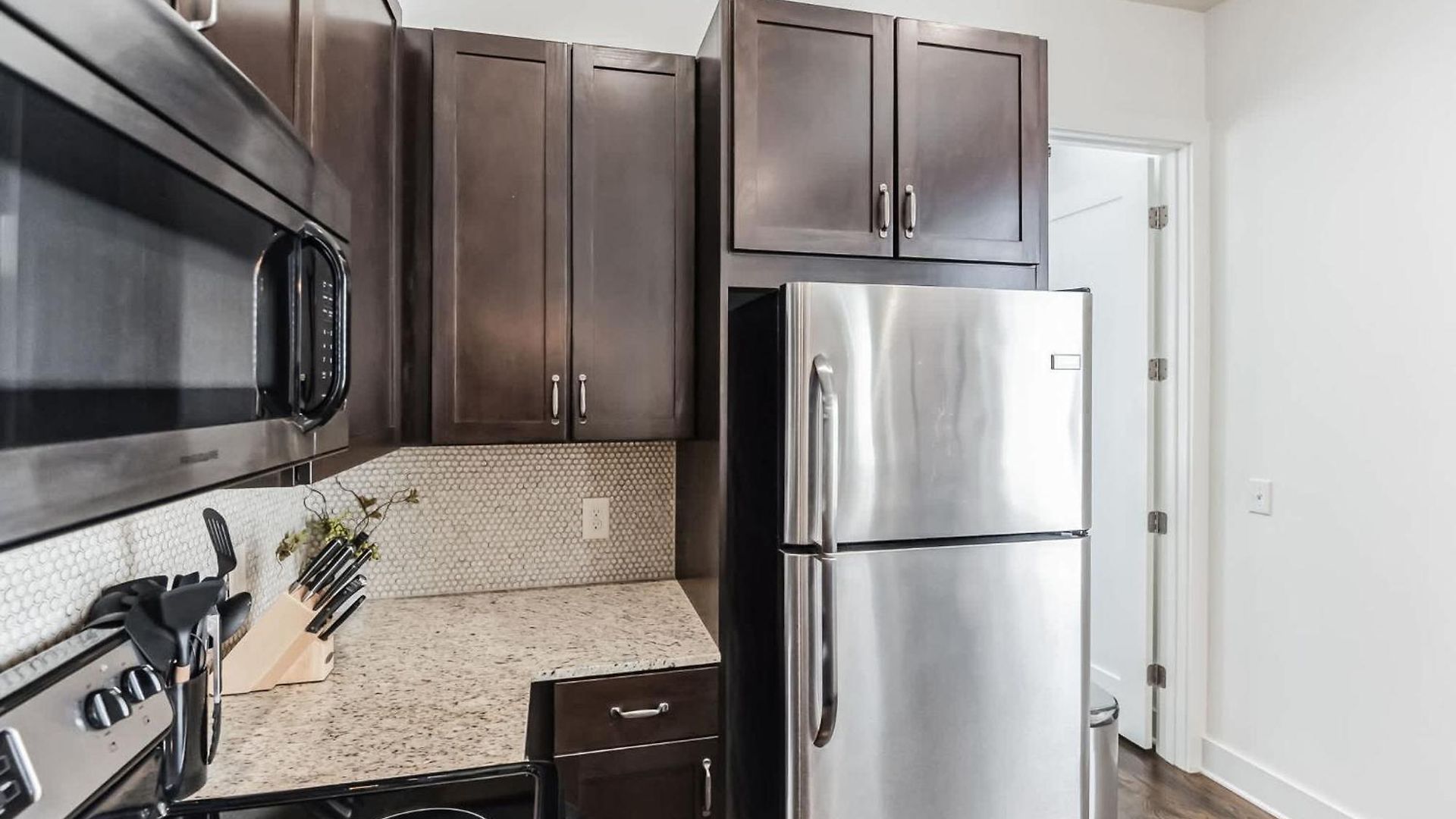 Holiday home 1 Bdr Loft Centrally Located In West End *