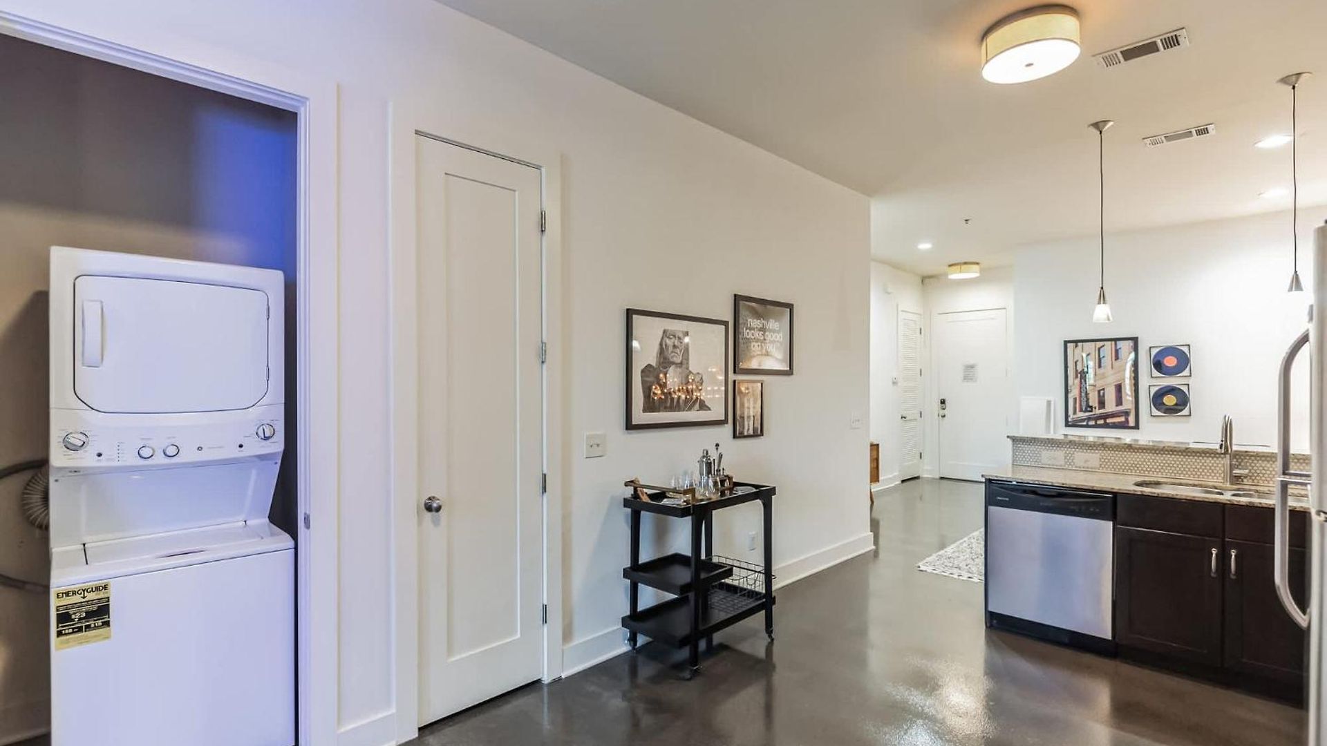1 Bdr Loft Near The Parthenon Nashville