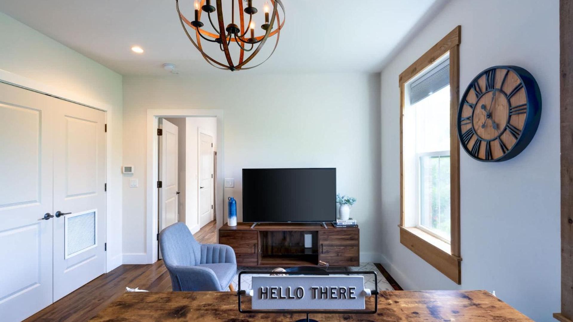 Charming Historic Loft Near Centennial Park