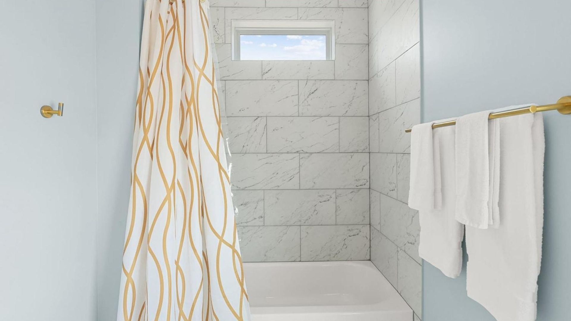 Chic Townhome For 8 W Rooftop