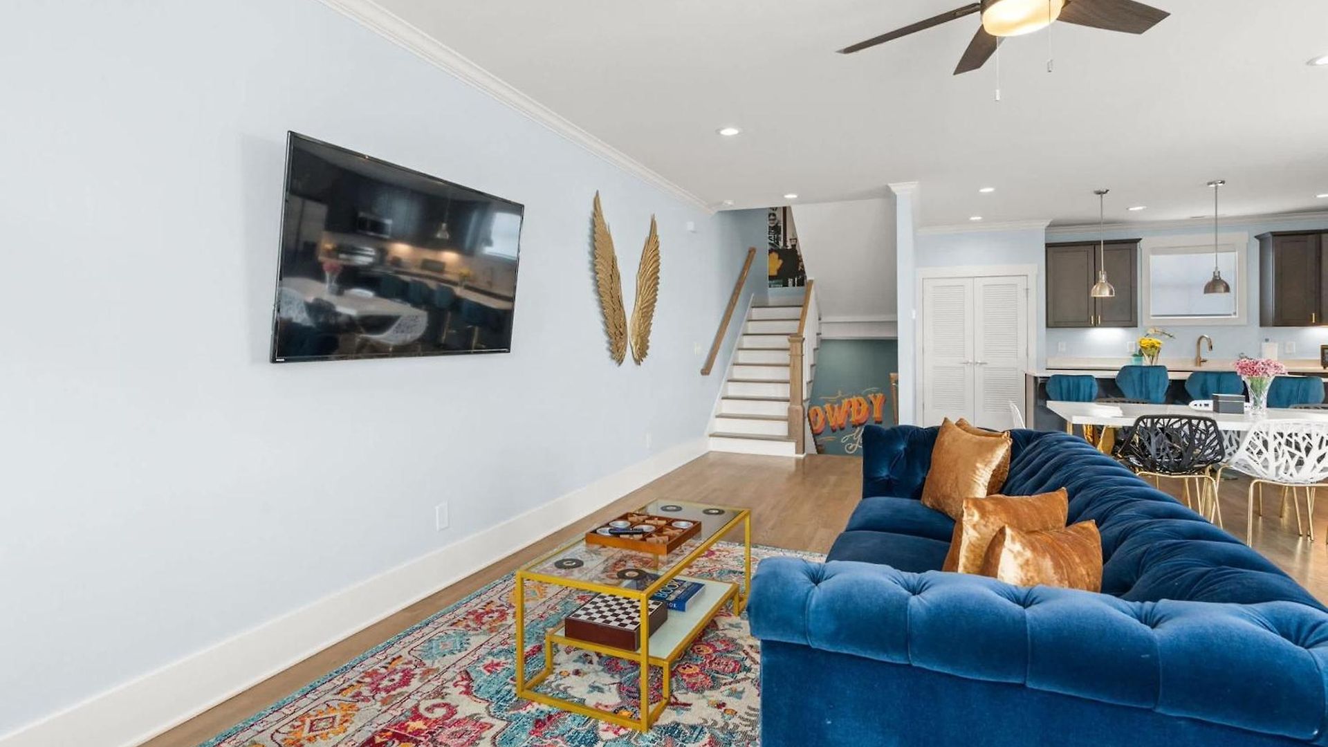 Holiday home Chic Townhome For 8 W Rooftop