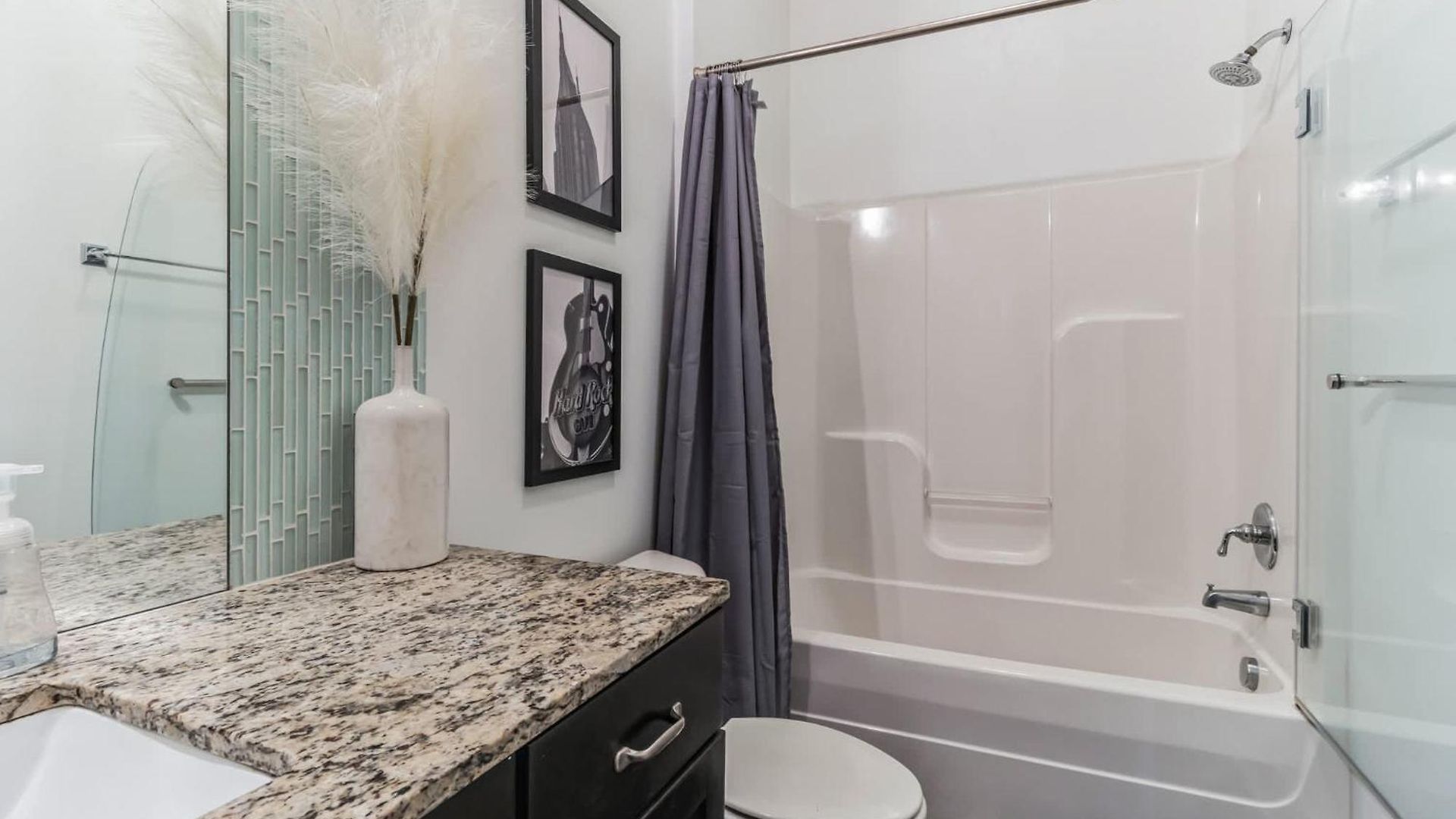 Holiday home Centennial Park Near Broadway Sleeps 4