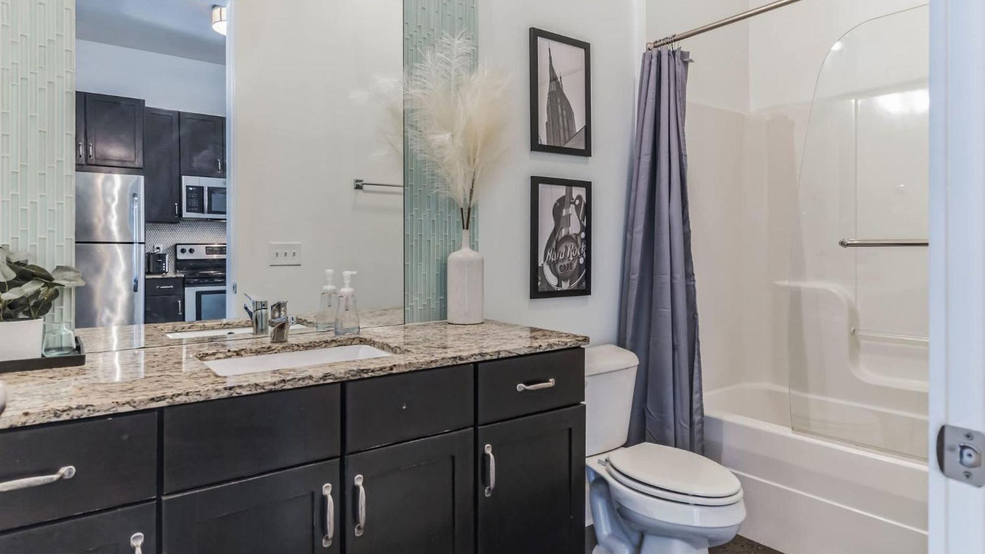 Centennial Park Near Broadway Sleeps 4 Holiday home Nashville
