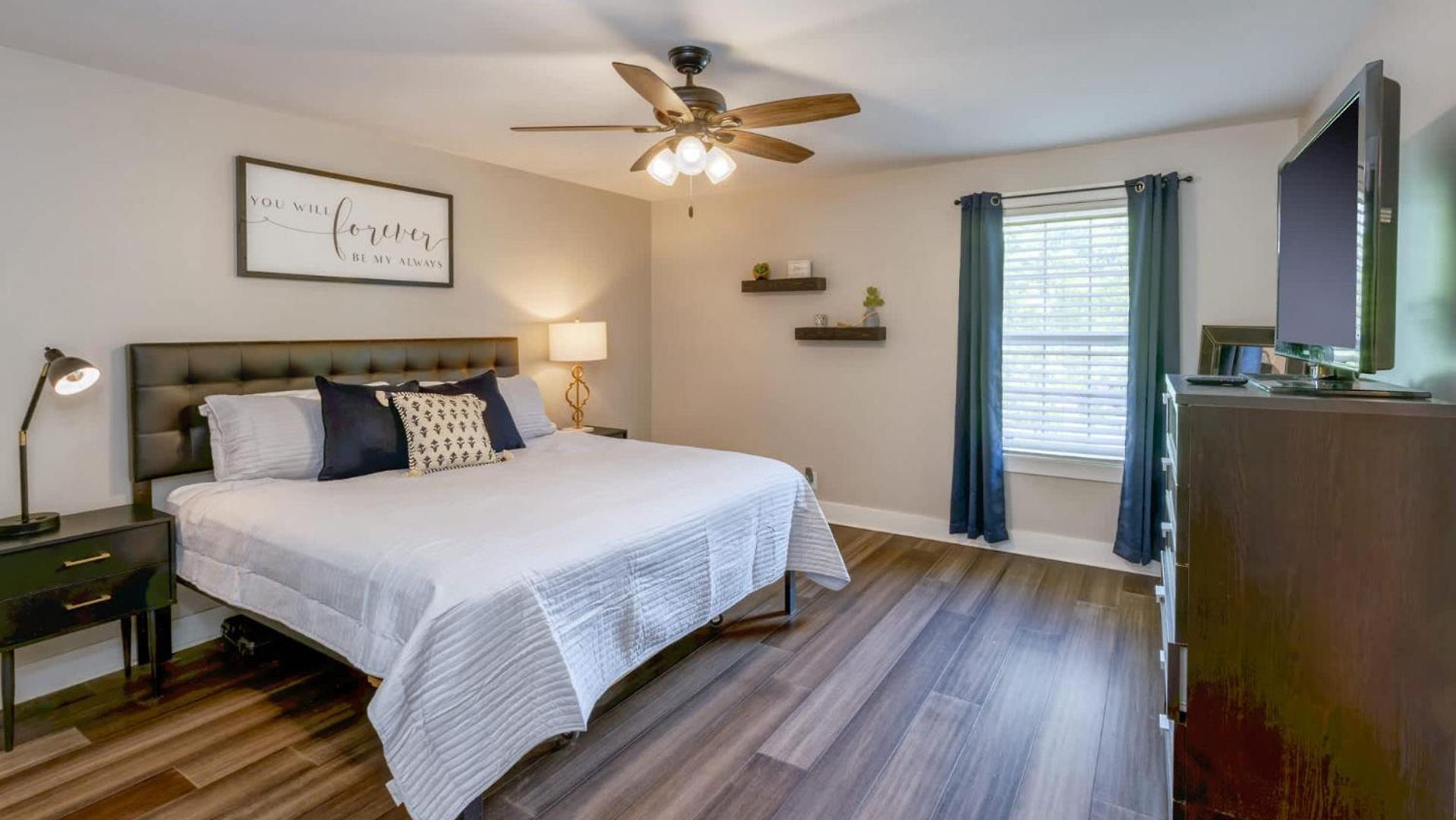 Centrally Located Cozy Pet Friendly