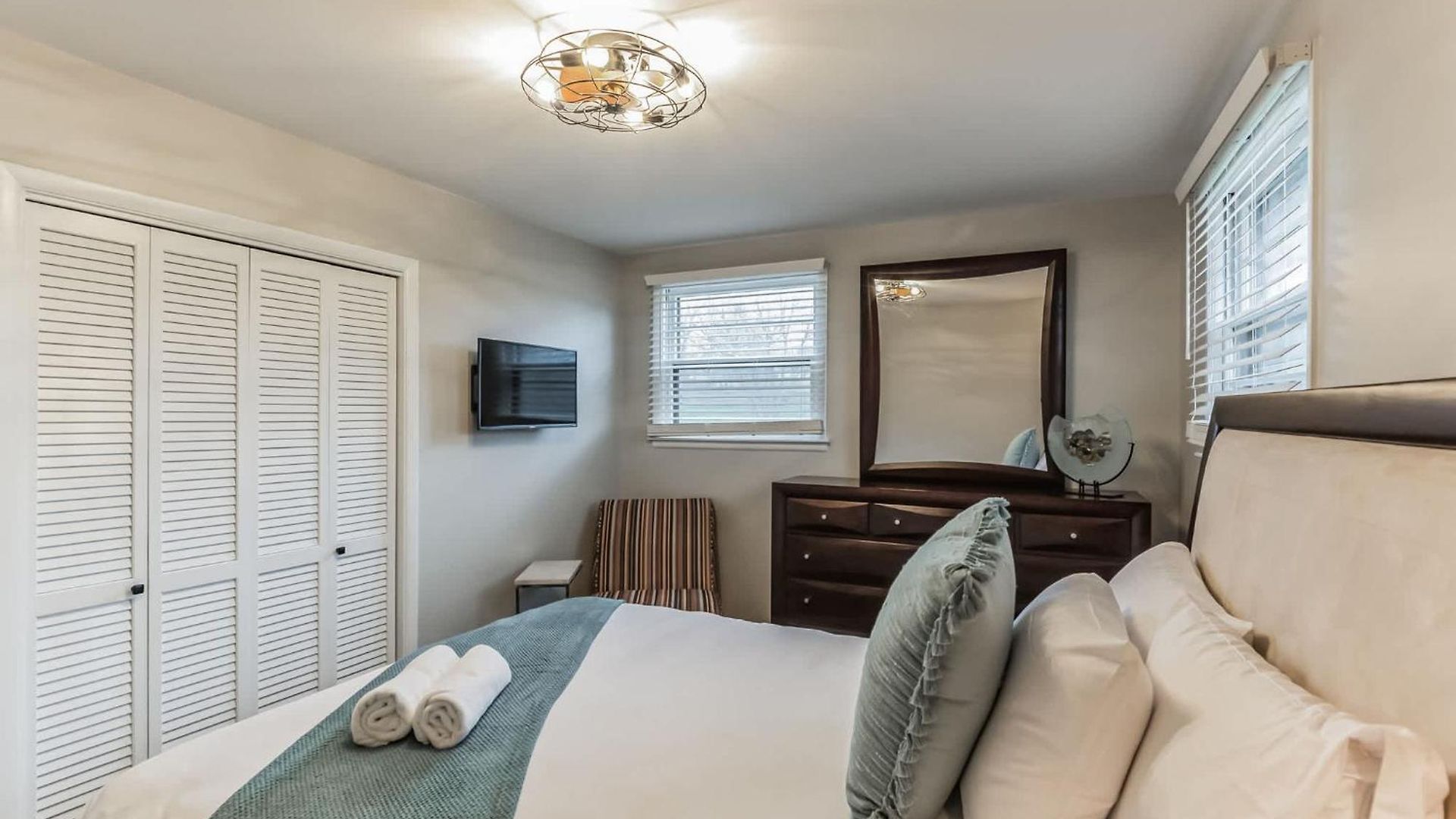 Luxurious 4br Pet Friendly Holiday home