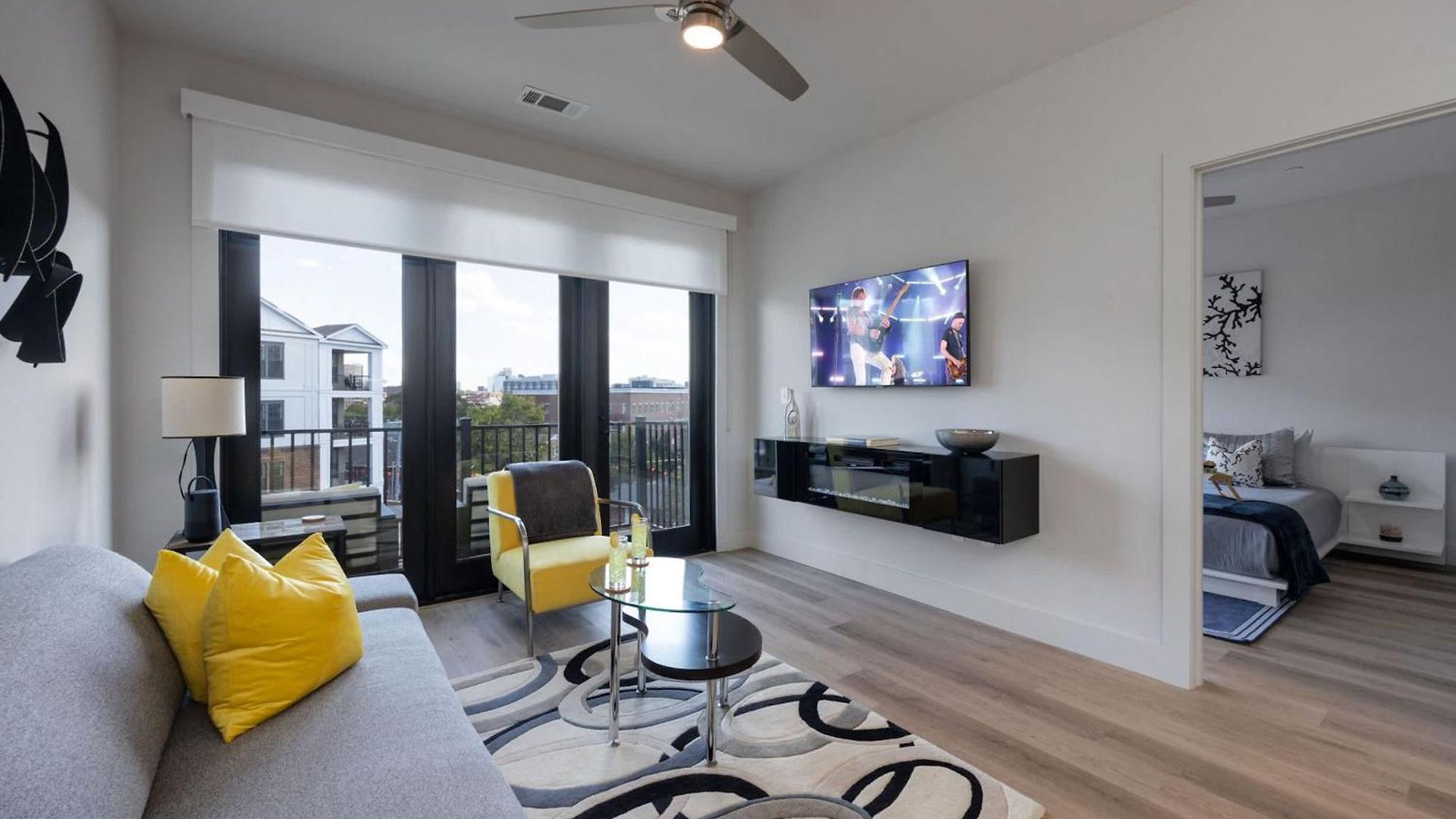 West End Getaway For 5 With Pool Holiday home *