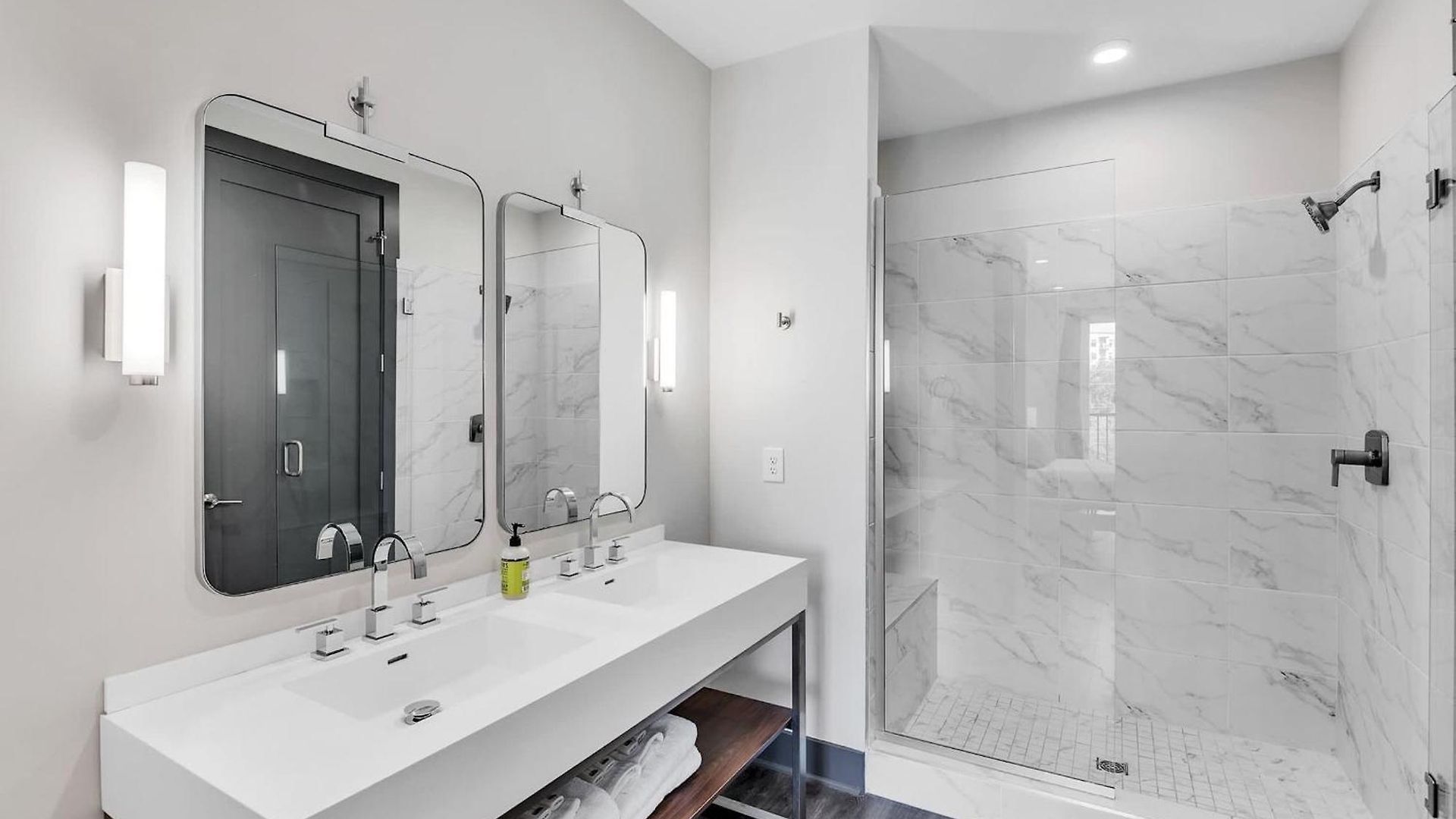 Gorgeous For 8 With Rooftop & Gym Near Dt