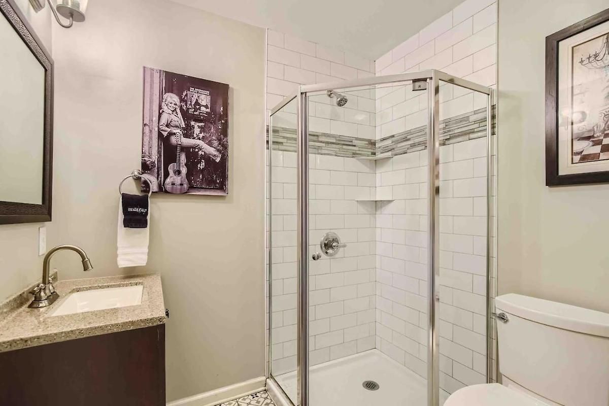 Winedown In Music Free Park Pool View Apartment *