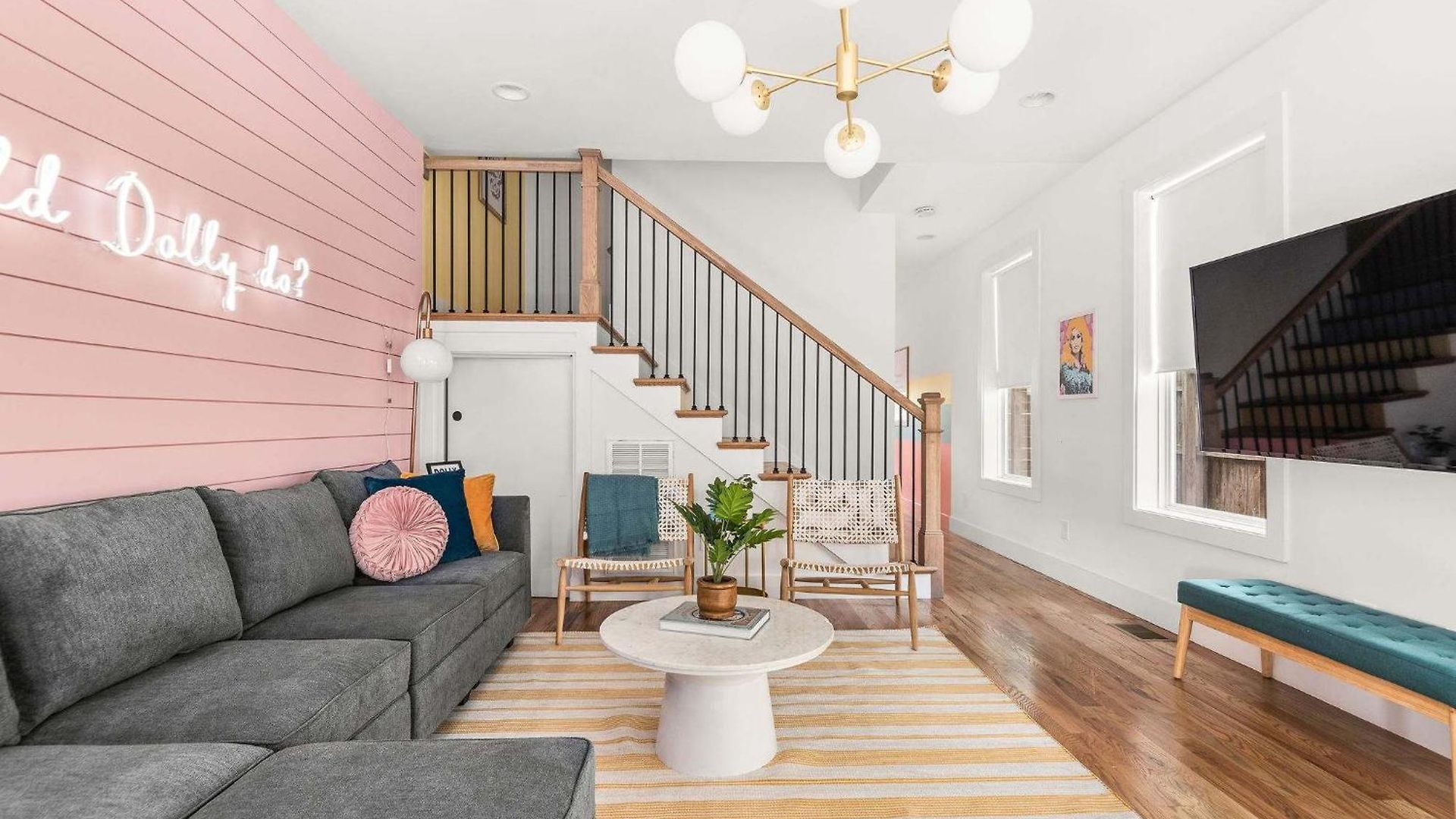 The Dolly House 8br Sleeps 24 5min To Dt Holiday home Nashville