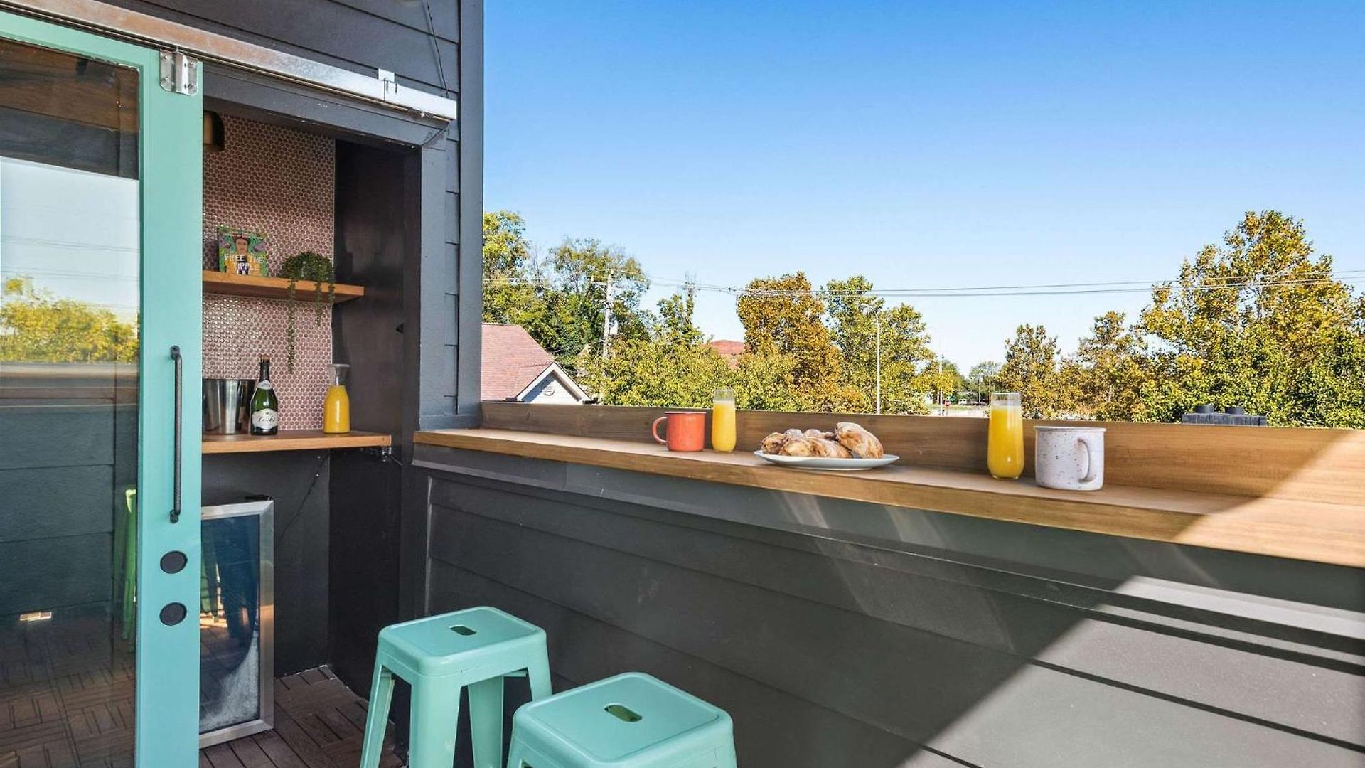 The Jolene Bubbly Bar With Views 5min To Dt