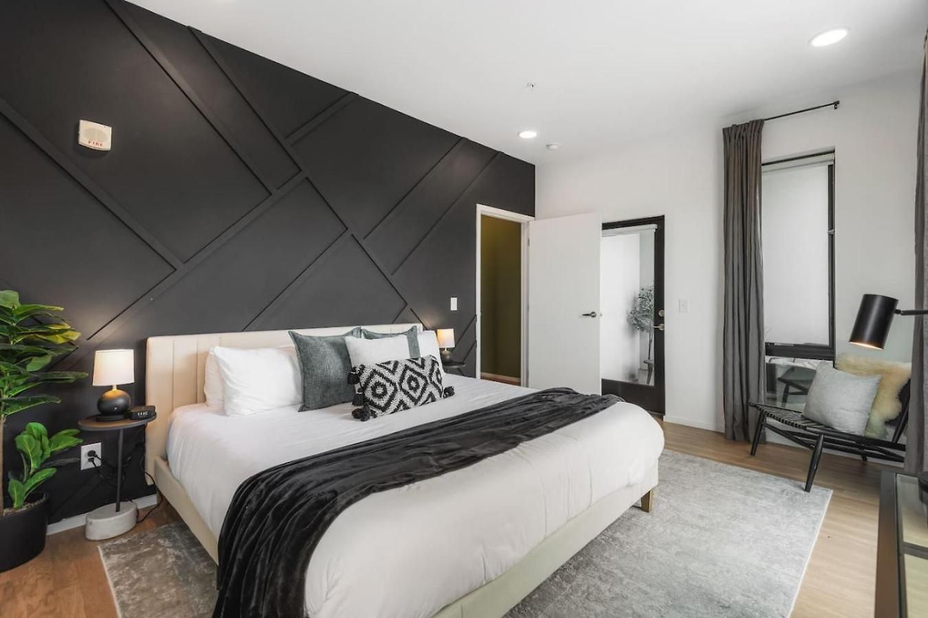 Riverview With Garage And Balcony And Walk Downtown Holiday home Nashville