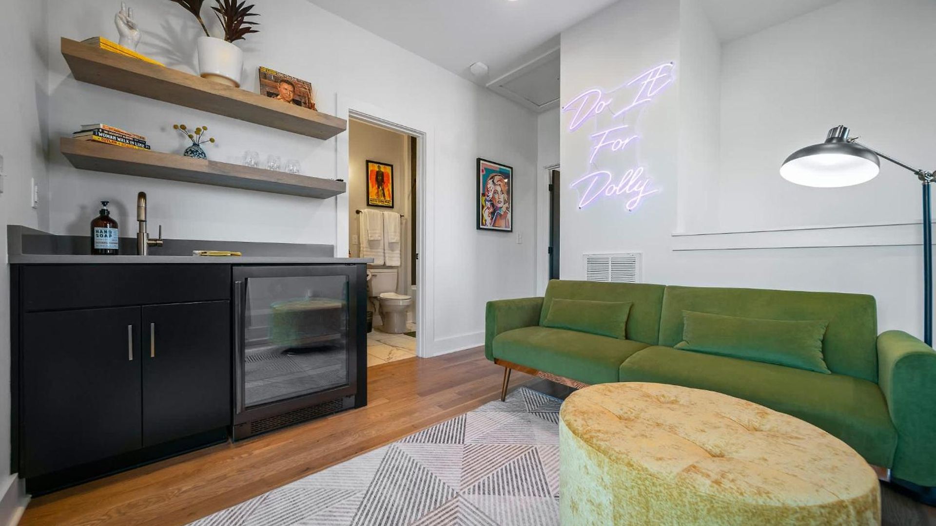 Rooftop Lounge 2 Miles From Broadway * Nashville