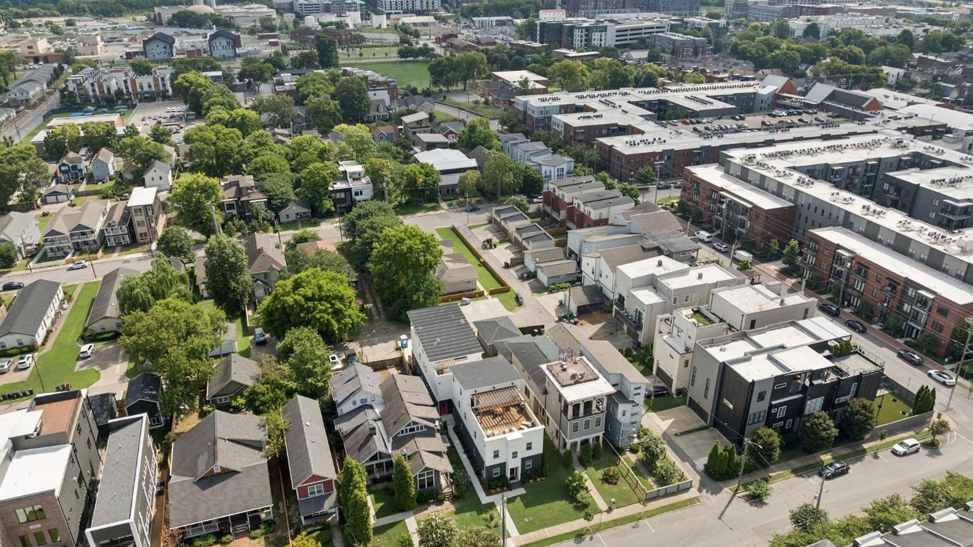 Nash Urban Oasis With Rooftop And Modern Amenities Nashville