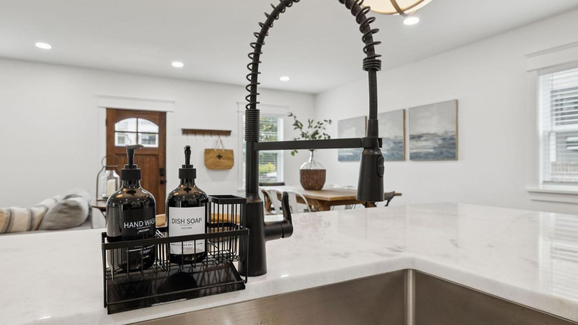 Nash Urban Oasis With Rooftop And Modern Amenities Holiday home Nashville