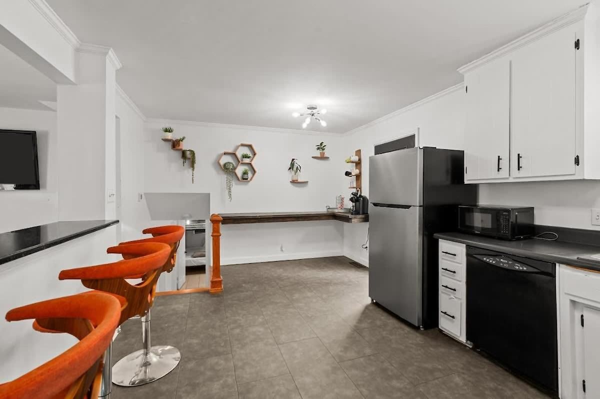 Game And Bunks Sleeps 12 Near Downtown Holiday home