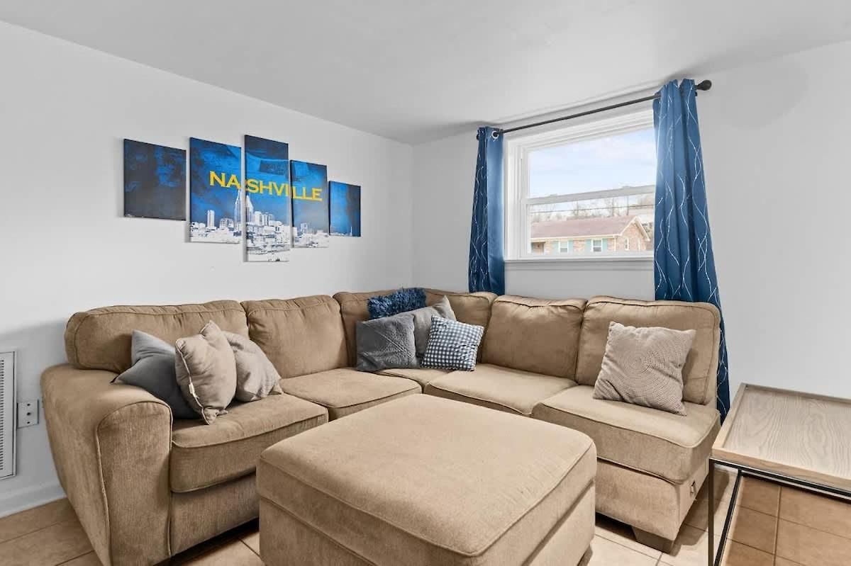 Game And Bunks Sleeps 12 Near Downtown Holiday home