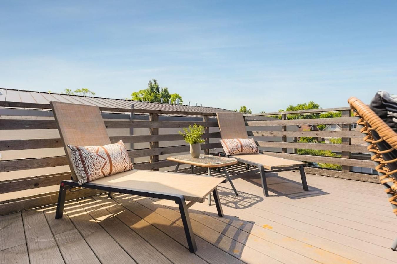 Rooftop Patio With Parking Walk To Belmont And 12 South Holiday home Nashville