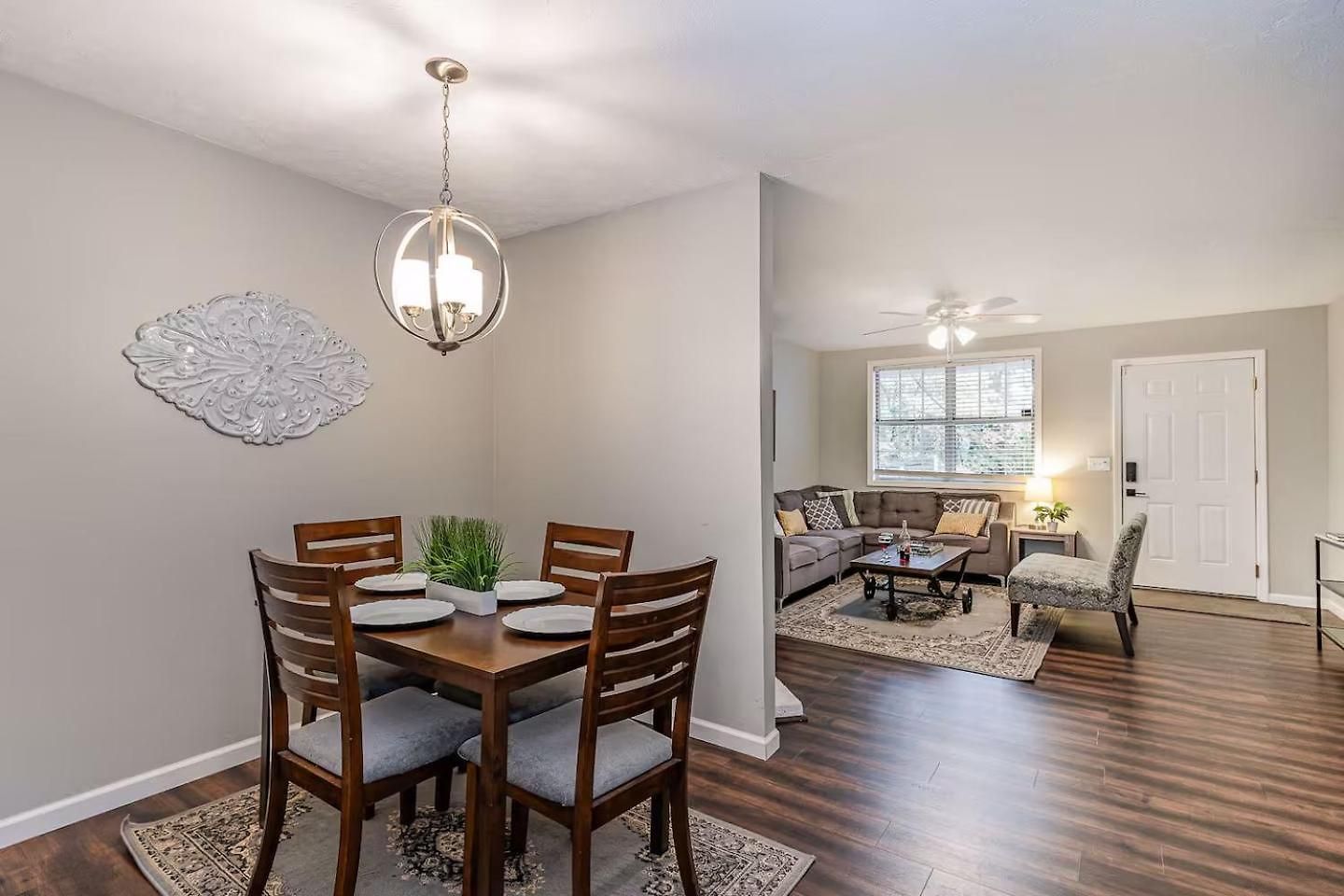 2 Units, Sleeps 16, Mins To Downtown - Airport Nashville