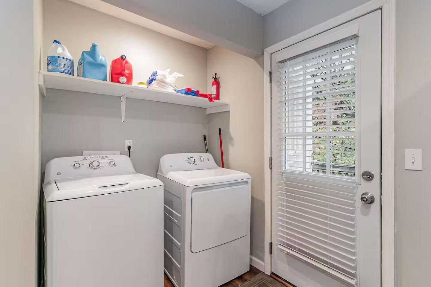 2 Units, Sleeps 16, Mins To Downtown - Airport Nashville