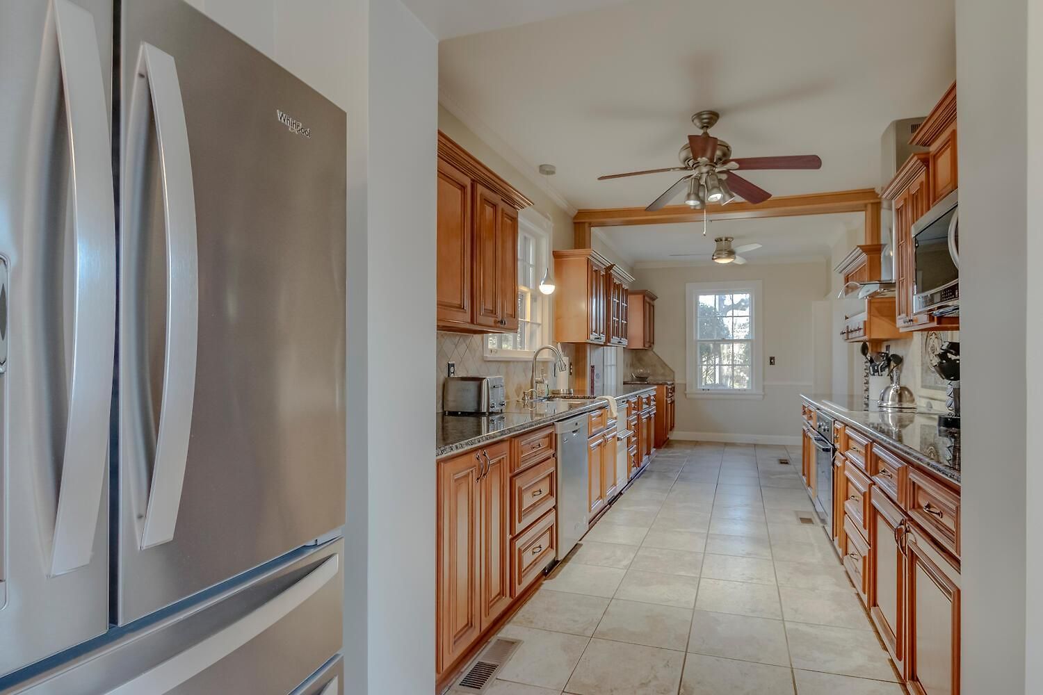 Charmed Manor-5 Mi To Dt, Opry & Airport, Beautiful Antique Estate, Sleeps 12 Villa *