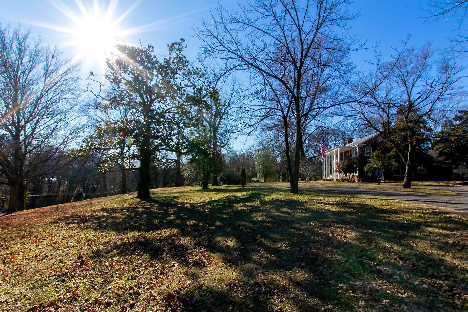 Charmed Manor-5 Mi To Dt, Opry & Airport, Beautiful Antique Estate, Sleeps 12 Villa *