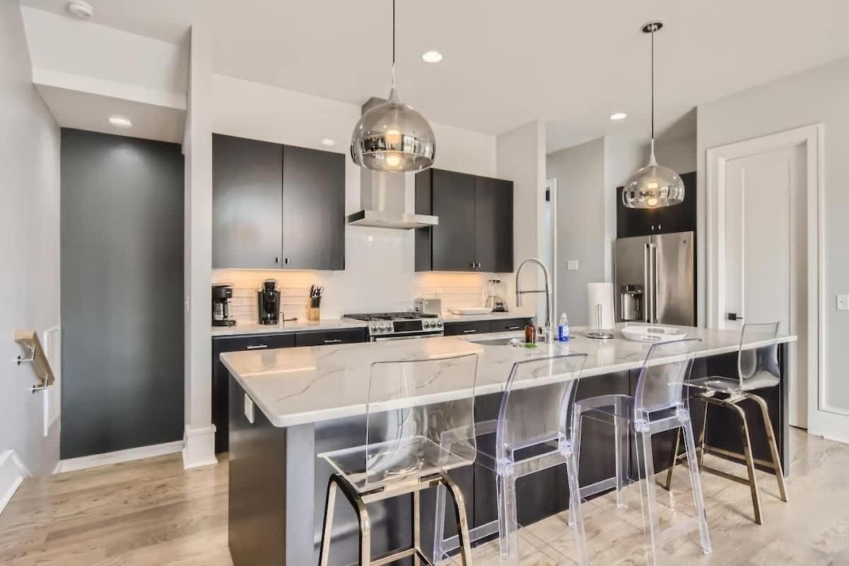 Gulch - Rooftop 360 View - Fire Pit - Garage Holiday home *