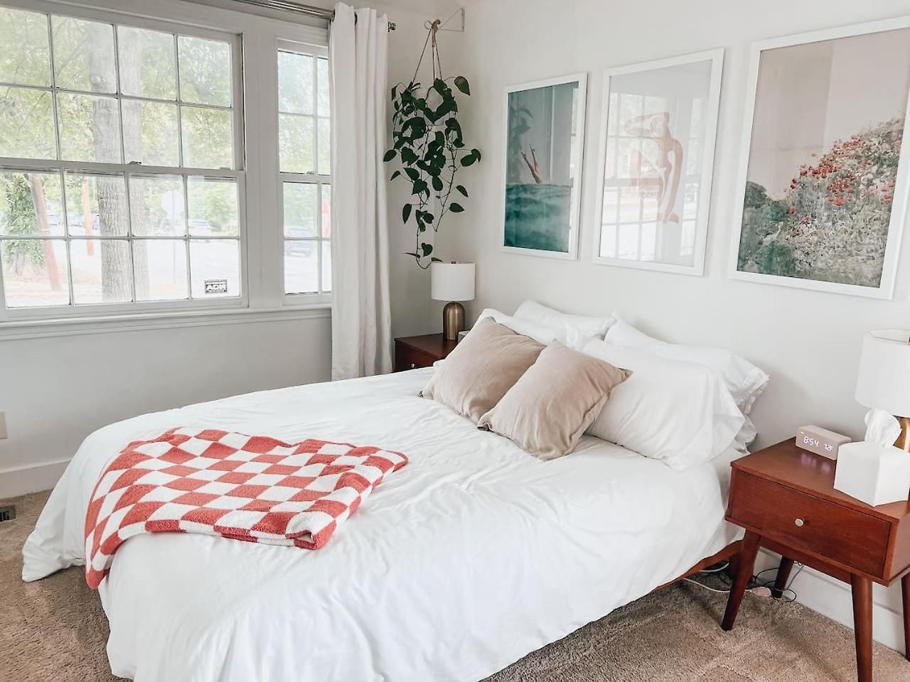 Apartment 12 South Historic Walkable Haven