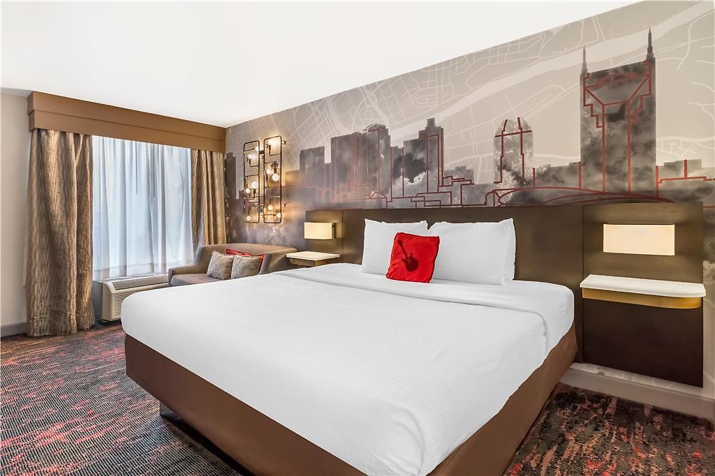 Western Downtown Music Row Hotel