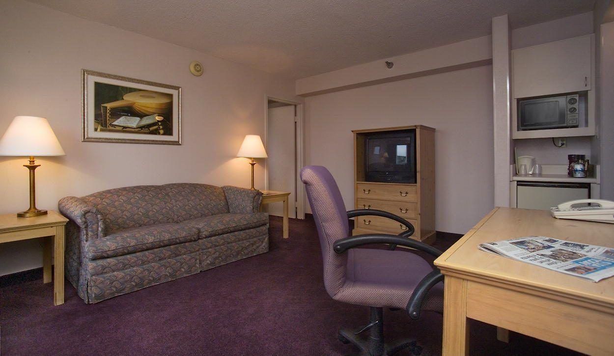 Luxe Opryland 3*