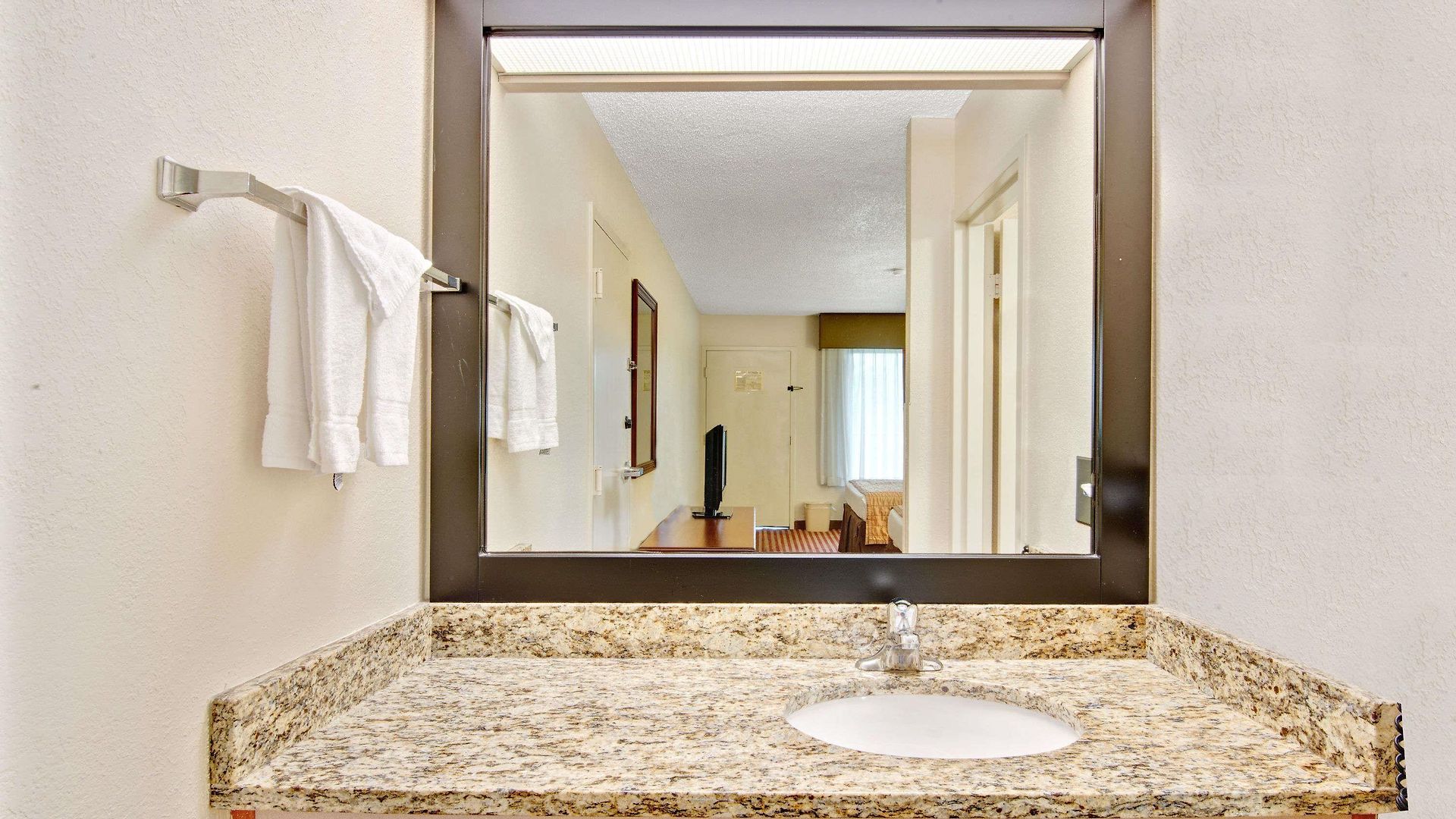 Baymont By Wyndham Airport Nashville