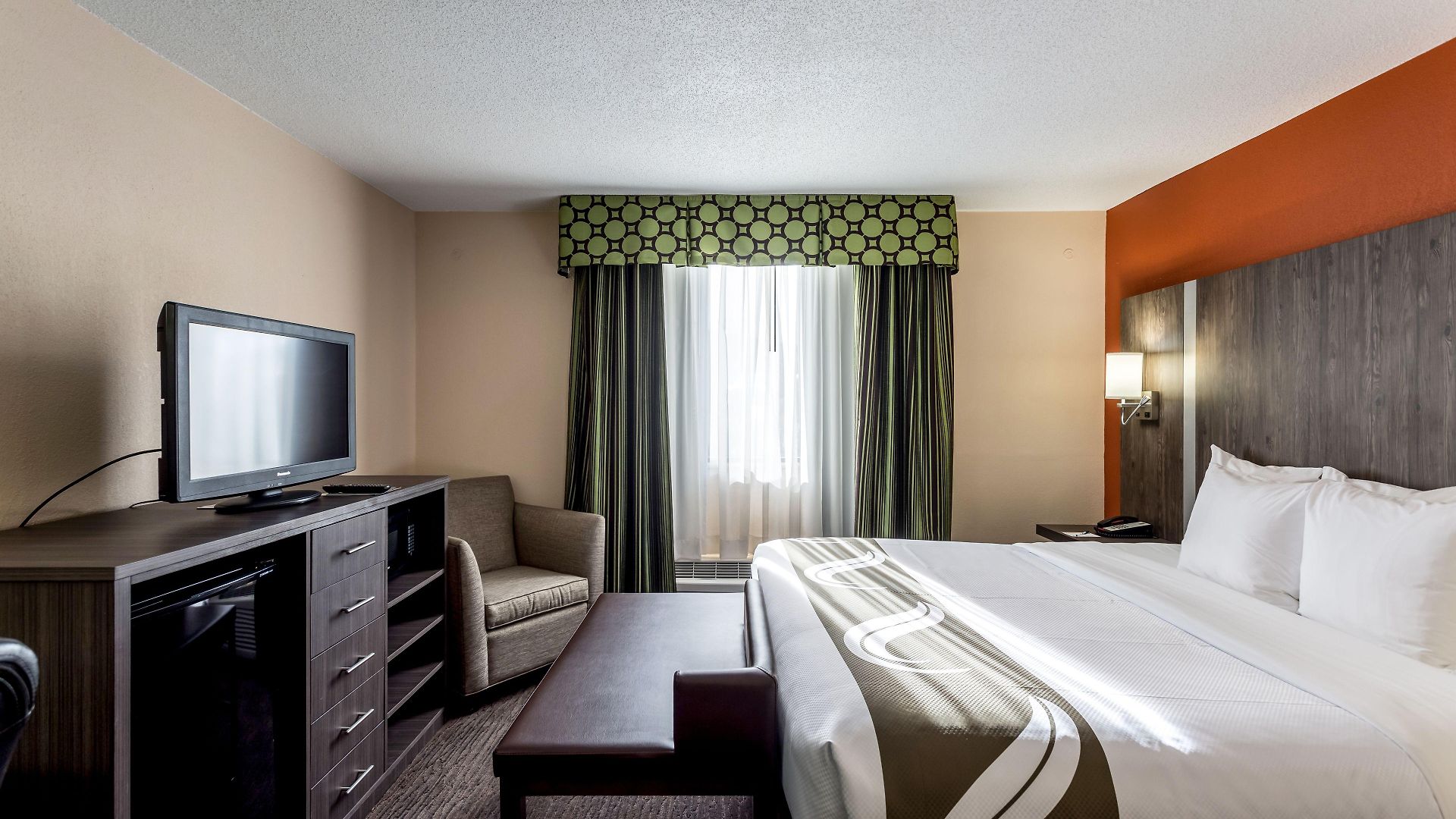Comfort & Downtown - Stadium 4*