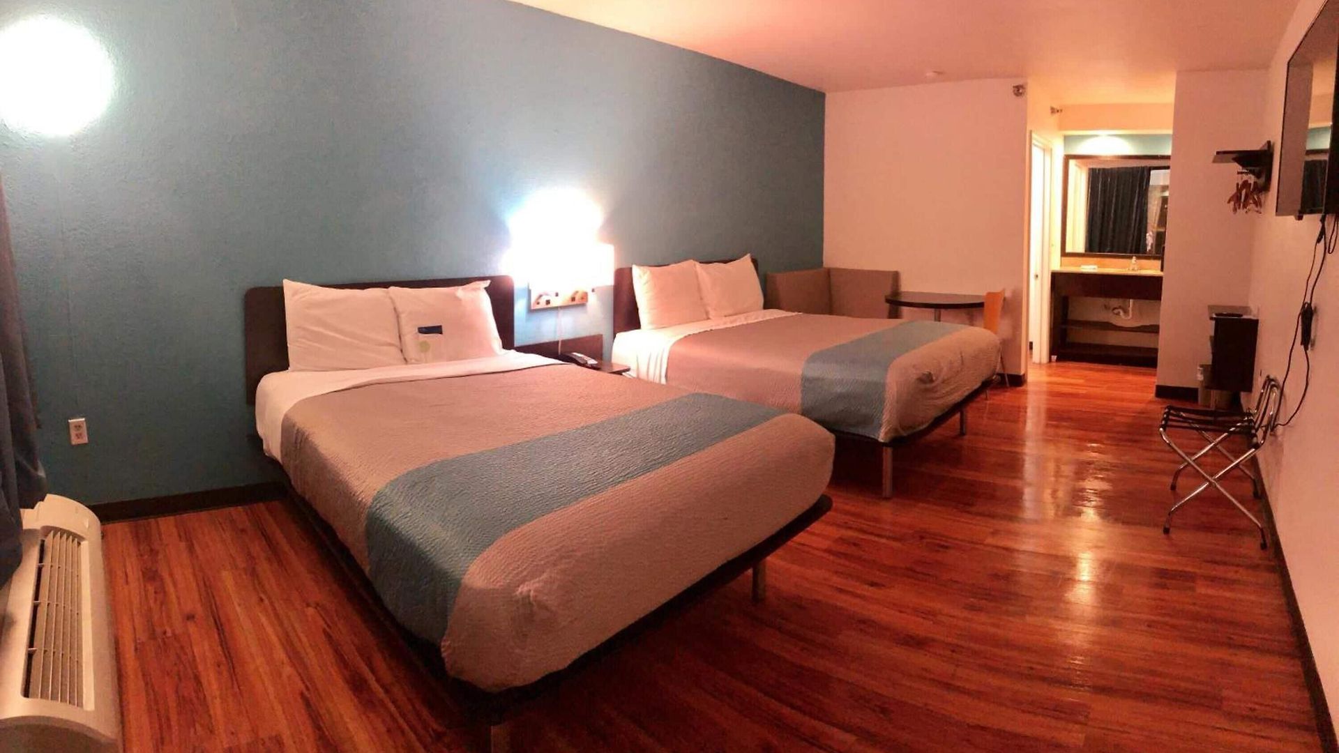 Hotel 6-nashville, Tn - Airport 3*