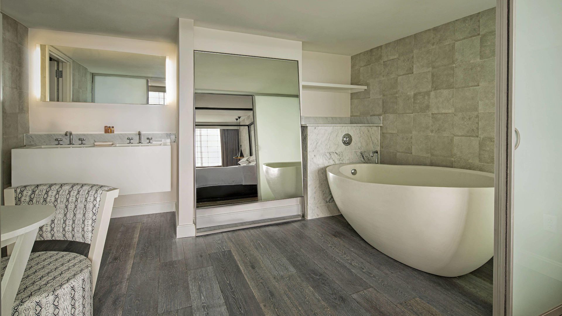 Hotel Sheraton Grand Downtown 4*