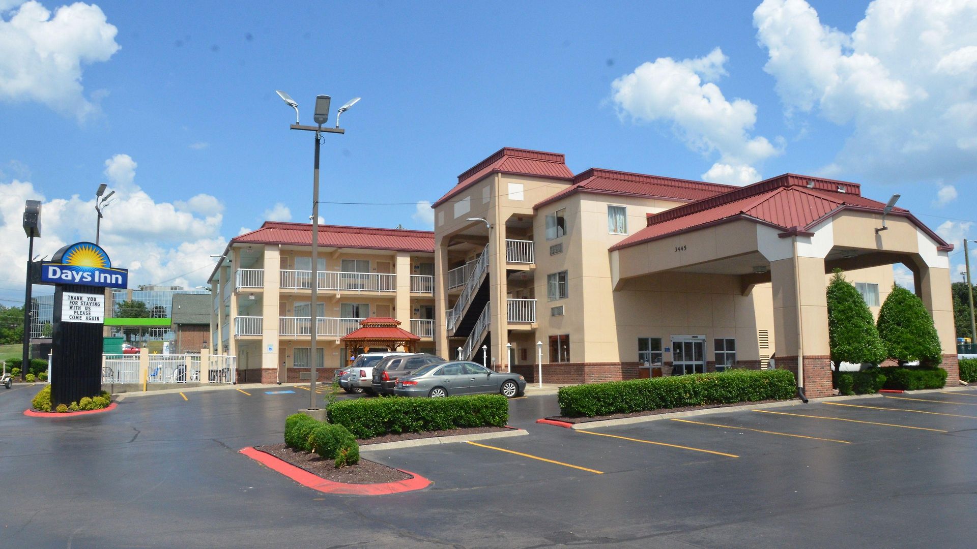 Days By Wyndham Airport East 2*