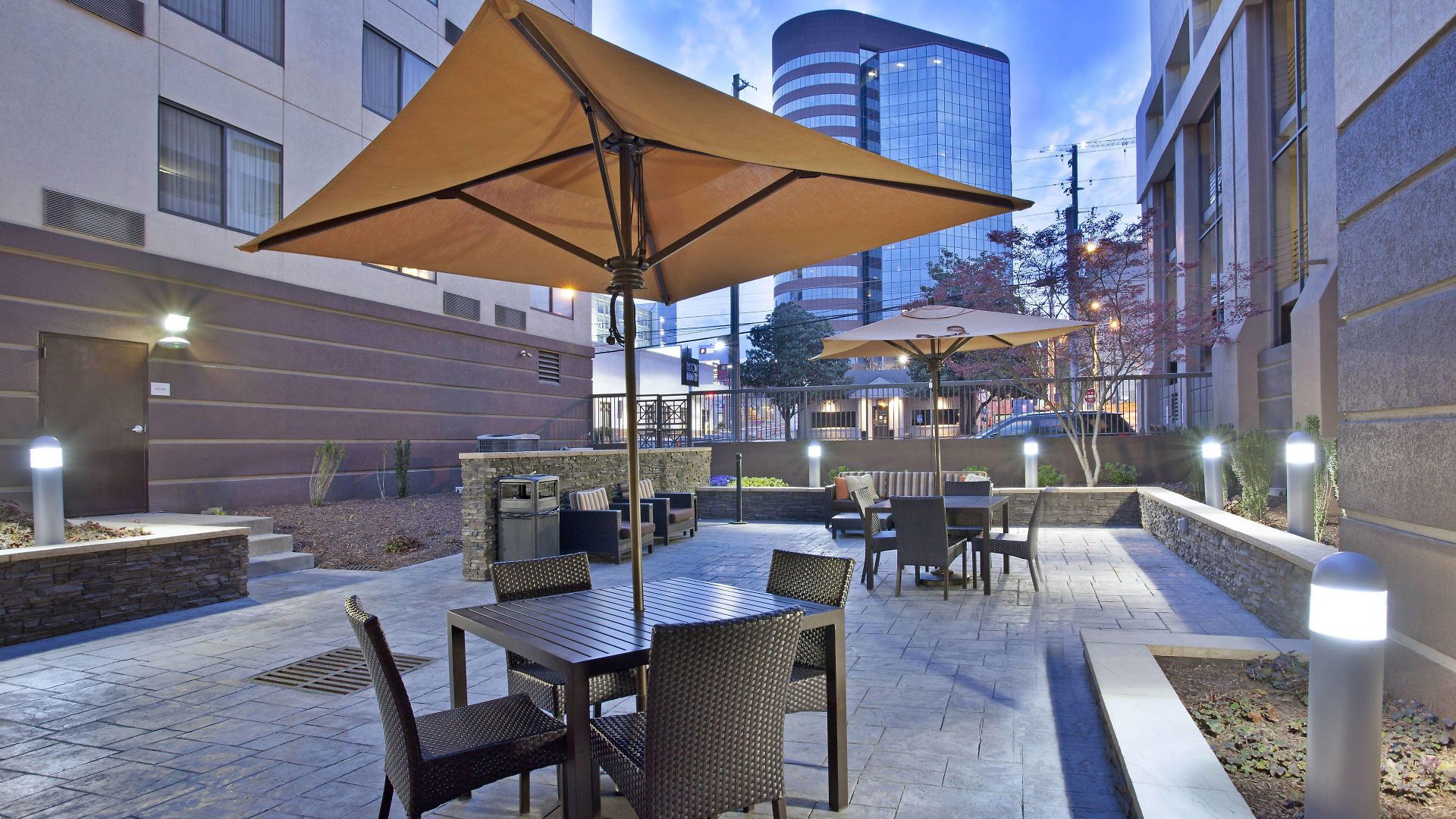 Courtyard By Marriott Vanderbilt West End Nashville