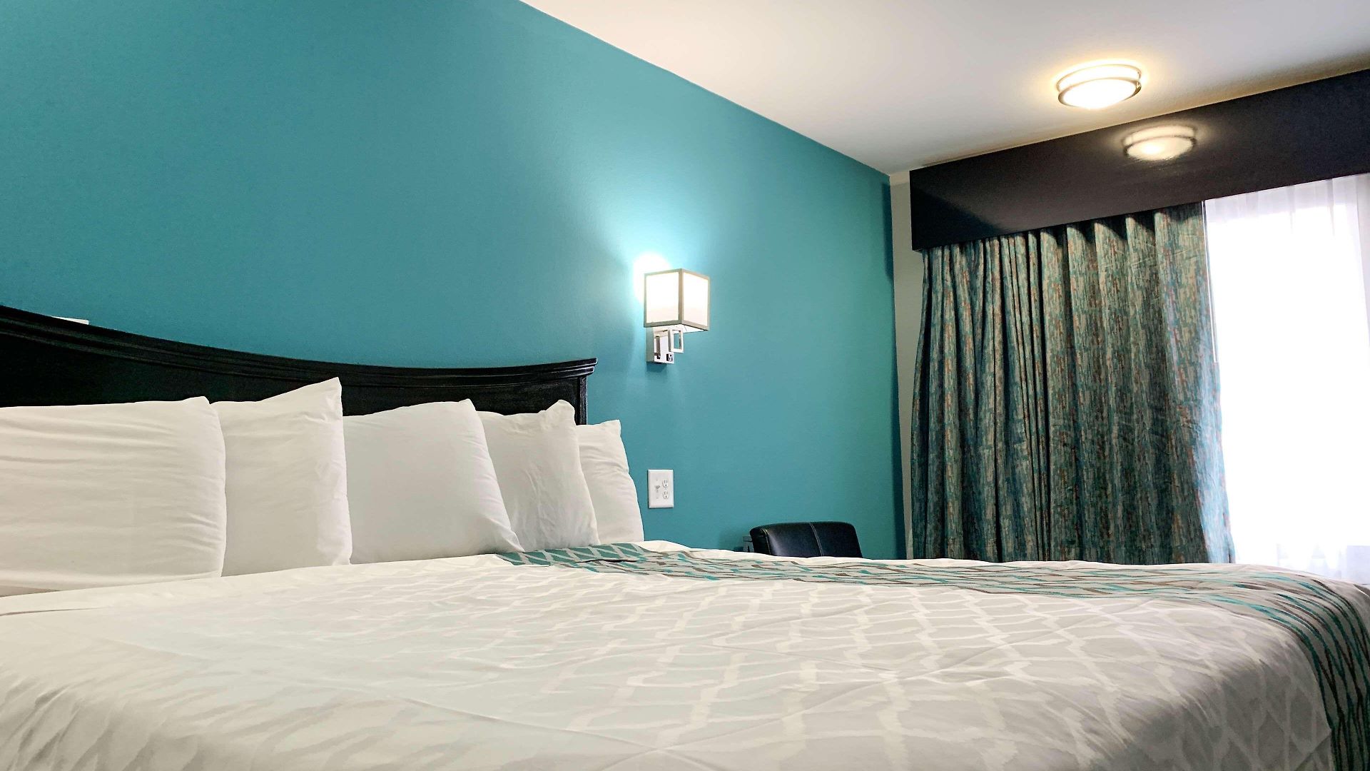 Hotel Knights - Downtown Nashville
