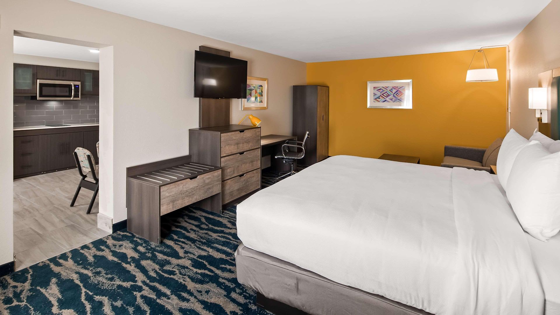 Western Executive Residency Hotel 3*