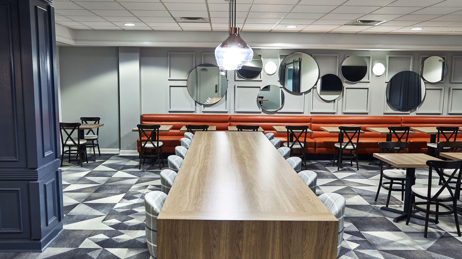 Hotel Express Nashville-downtown - Broadway By Ihg