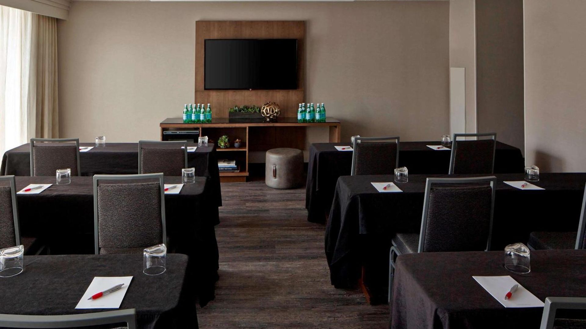 Sonesta Airport Hotel Nashville