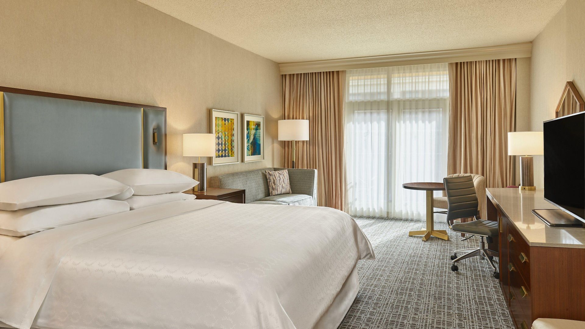 Sheraton Music Airport