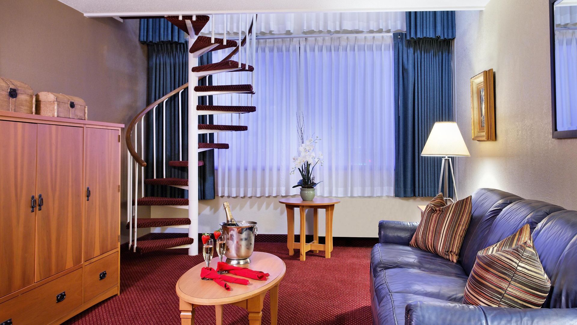 Millennium Maxwell House 3*