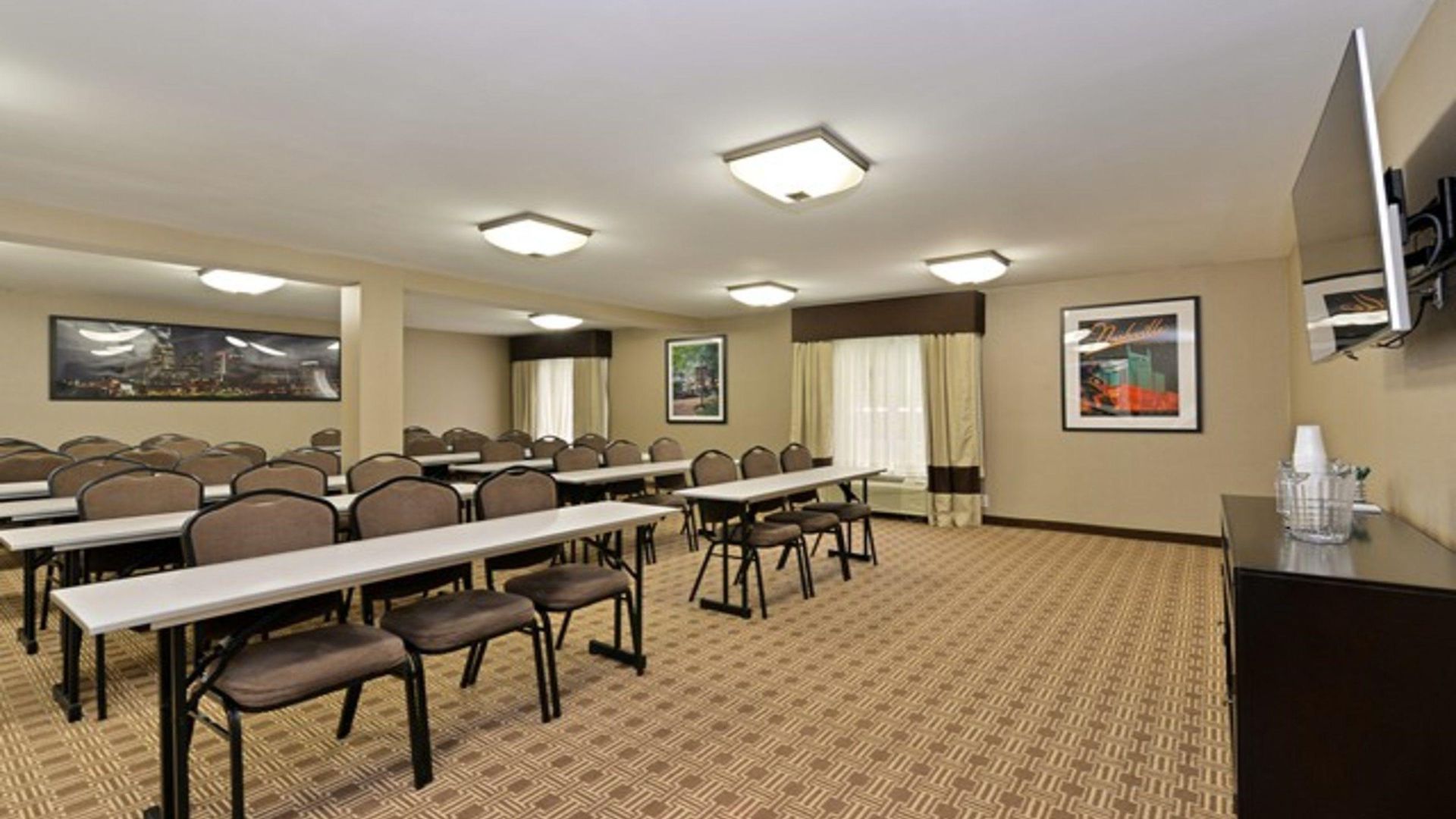Hotel Quality Airport Nashville