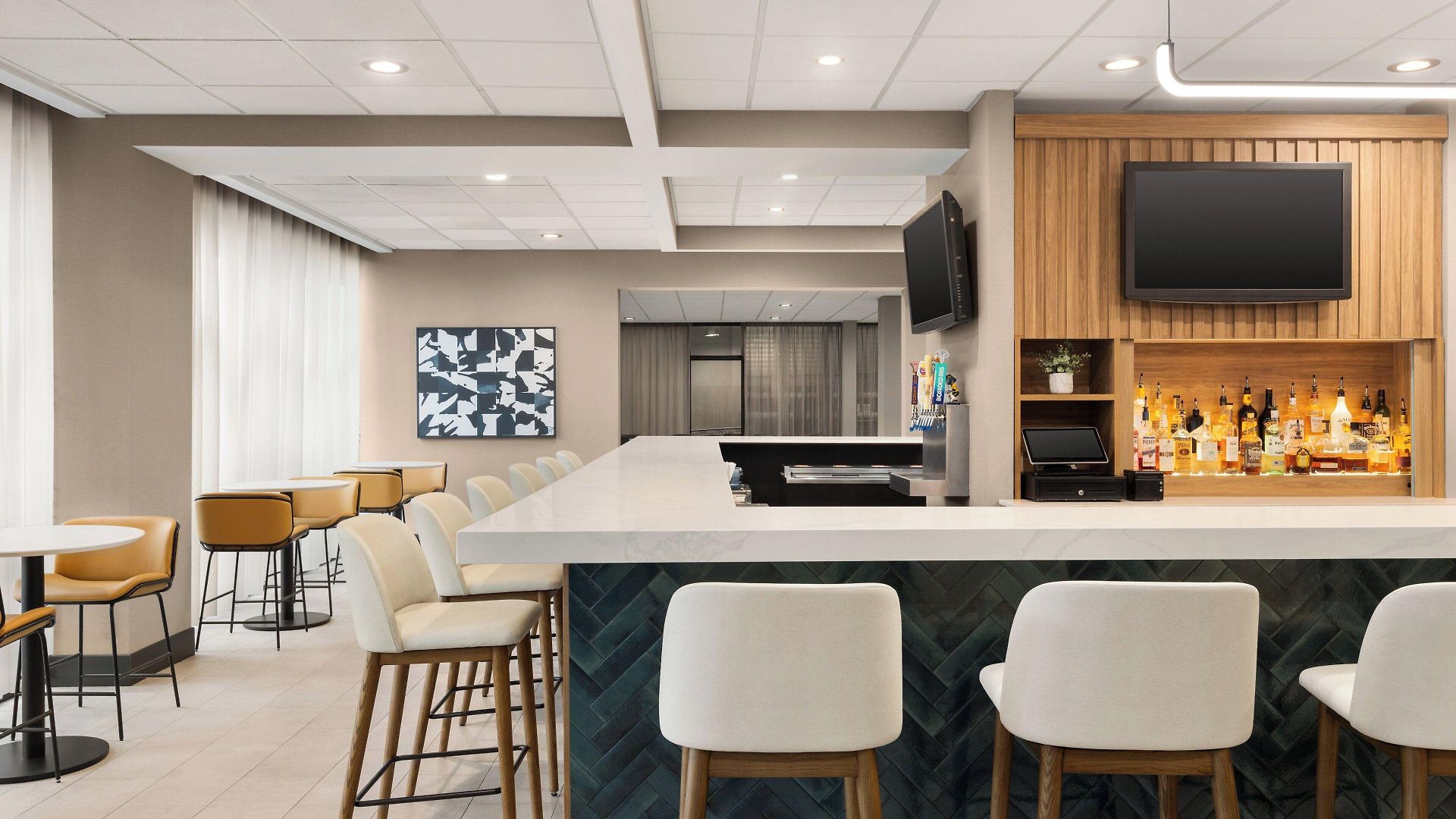 Downtown - Stadium By Ihg Hotel