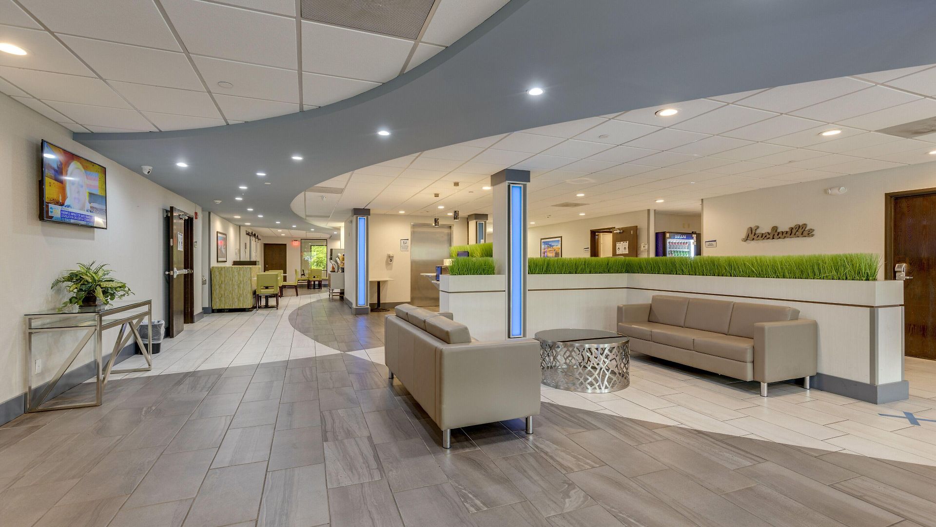 Hotel Alexis And 3*