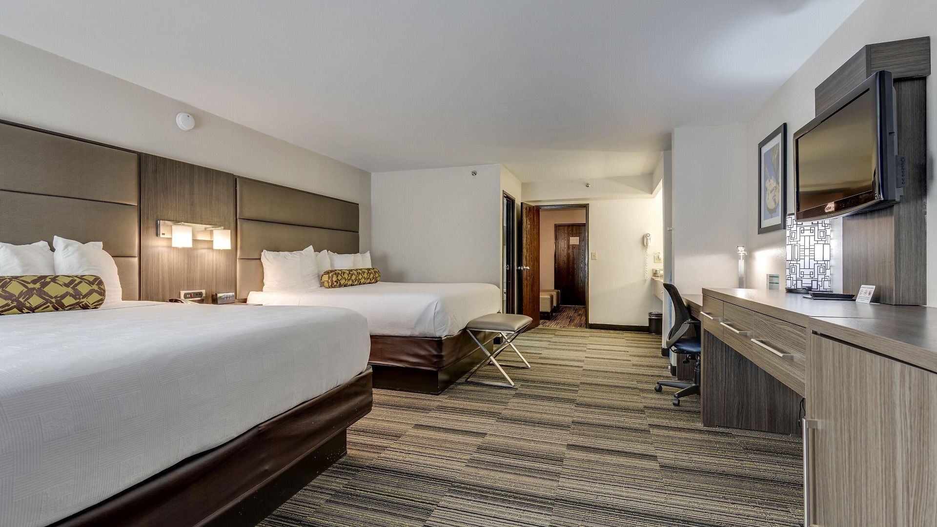 Hotel Alexis And 3*