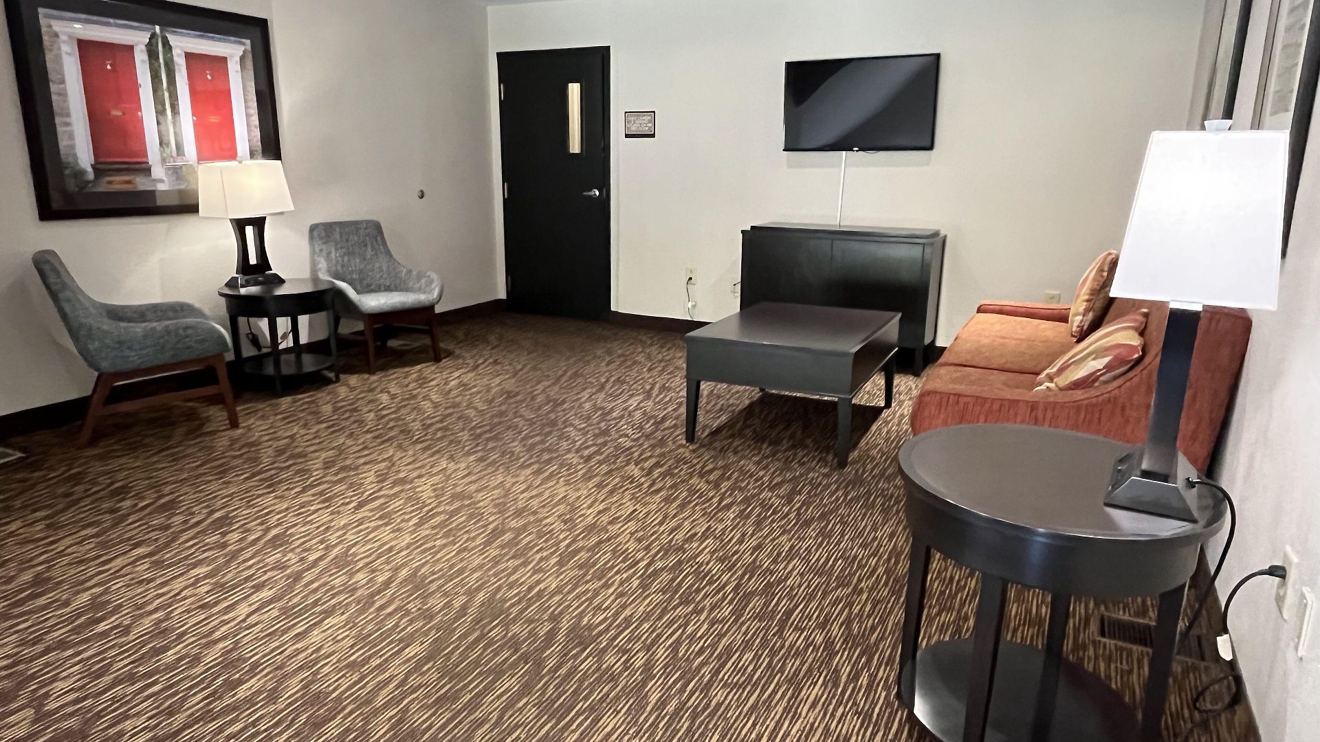 Homestay Suites Hotel 2*